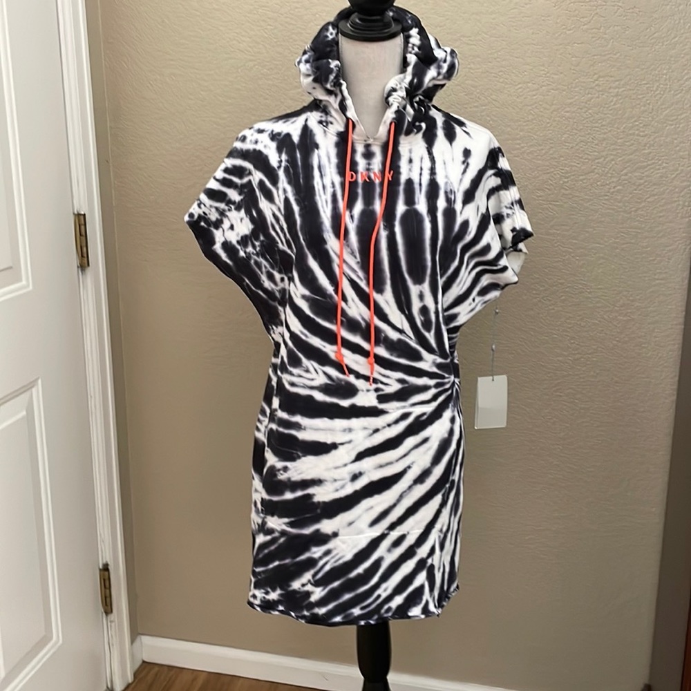 DNKY tie dye hooded dress. NWT